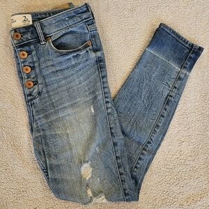 Abercrombie & Fitch Women's Ankle High Rise Jean 2R